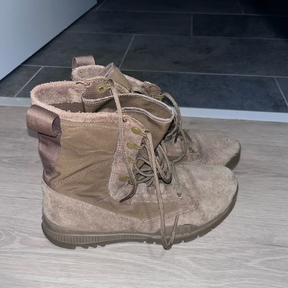 Nike SFB Military/Tactical Boots